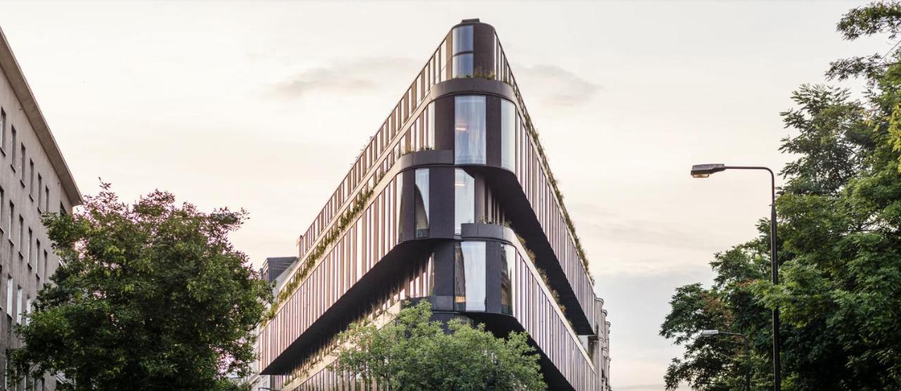 Super Forum 2 Metro Fast Wifi Netflix, Hbo, Appletv Warsaw Exterior photo